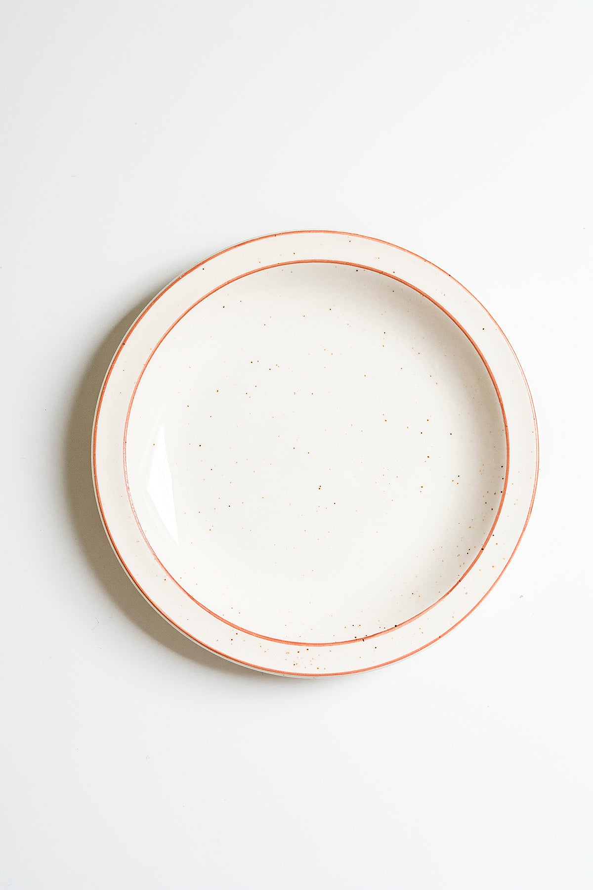 Speckled Saucer