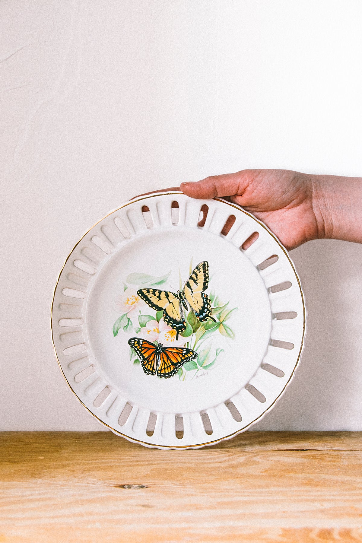 Decorative Hanging Plate