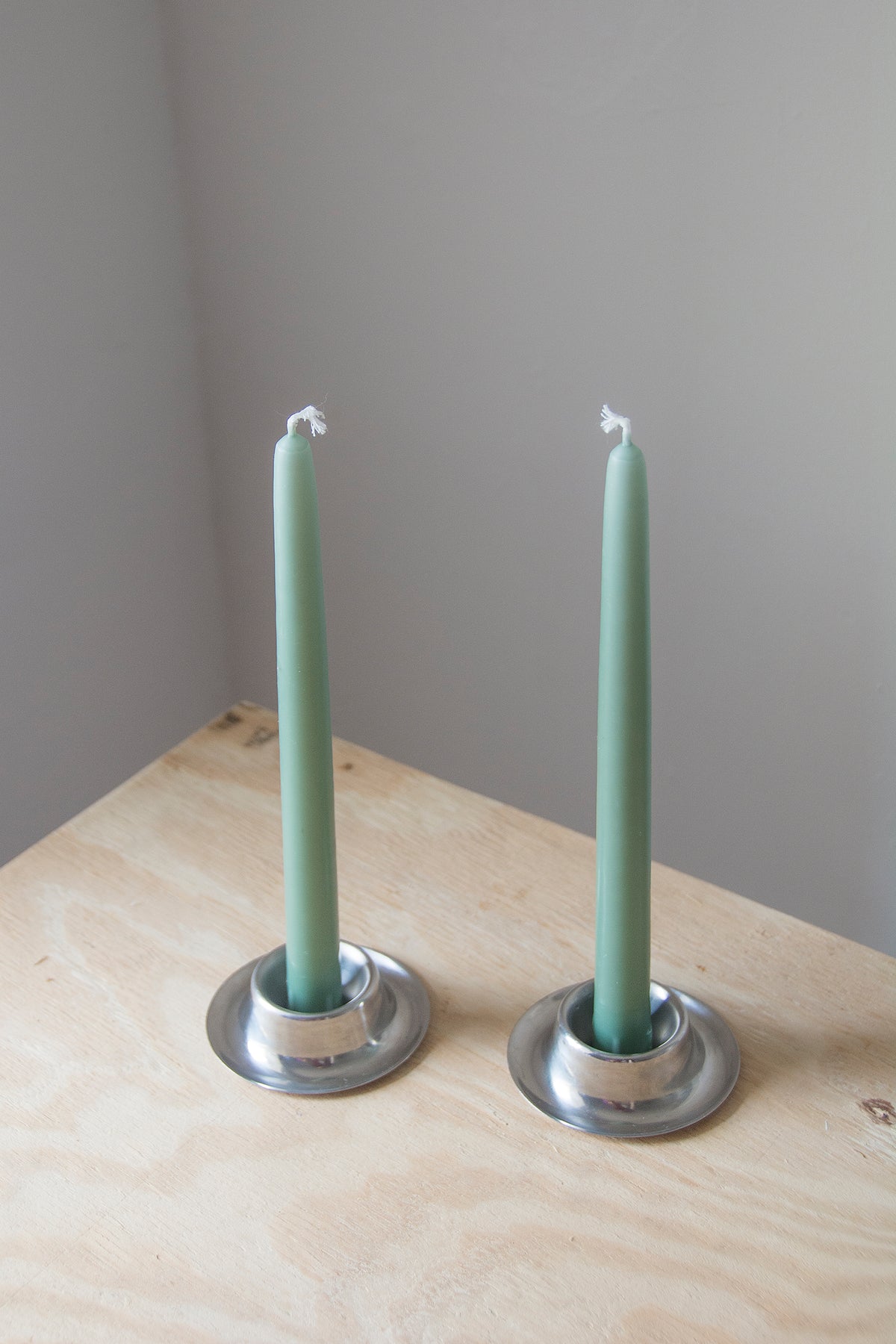 Set of 2 Metal Candle Holders