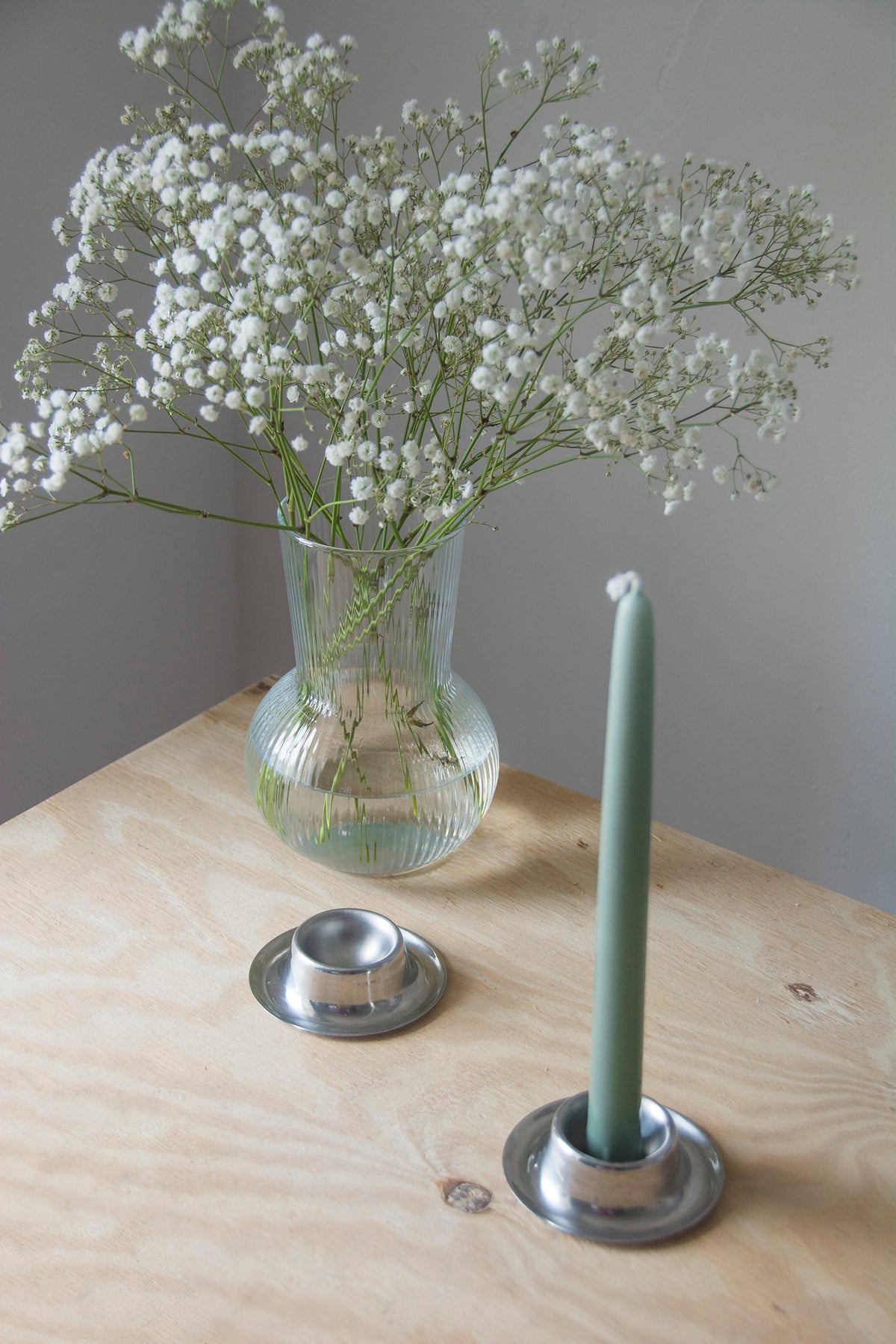 Set of 2 Metal Candle Holders