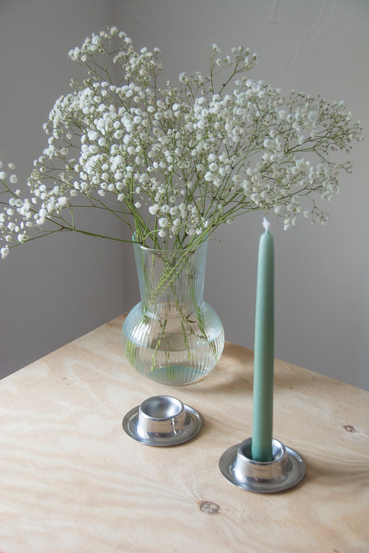 Set of 2 Metal Candle Holders