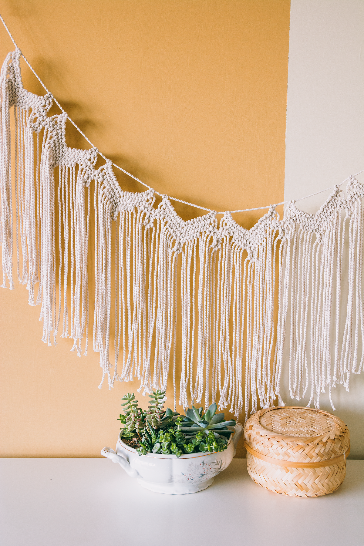 Macrame garland
