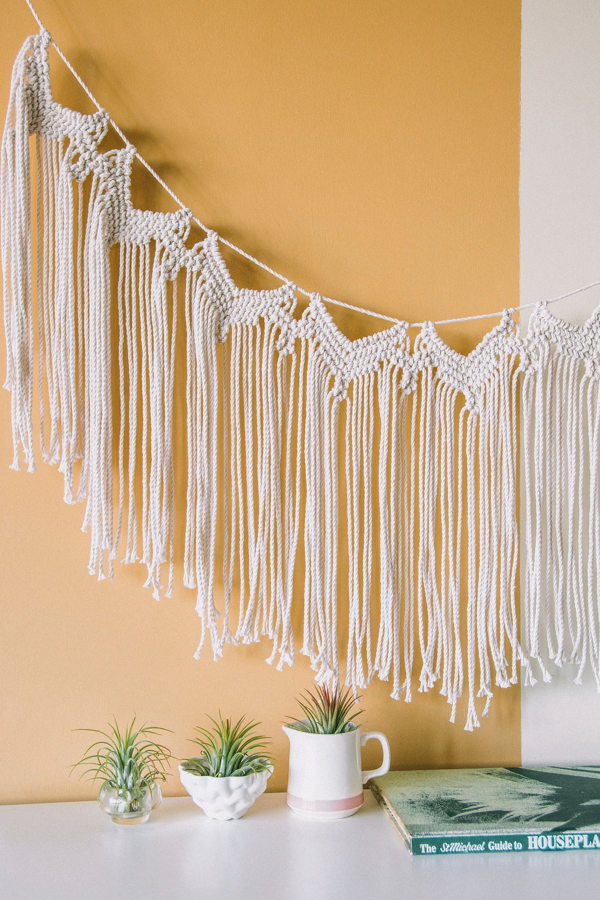 Macrame garland