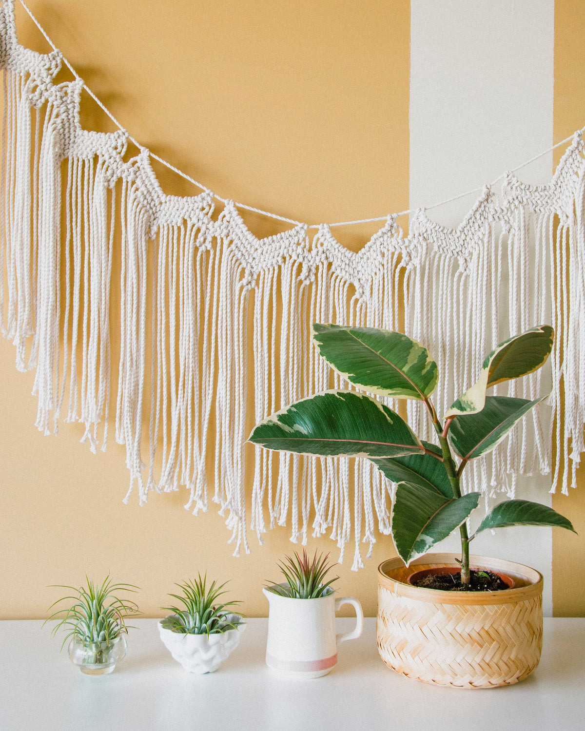 Macrame garland